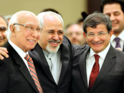 سرتاج عزیز کی جواد ظریف سے ملاقات پاکستان اور ایران گیس لائن منصوبہ جلد مکمل کرنے پر متفق 