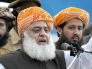 وہ وعدے سامنے لانا پڑیں گے جس پر دھرنا ختم کرایا گیا مولانا فضل الرحمن