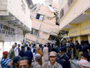 ملبے میں دبی خیرالنسا نے چند منٹ پہلے کلینک کھولا تھا