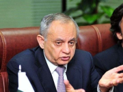 عوام کو تیل کی قیمتوں میں کمی کا فائدہ پہنچائیں گے رزاق داؤد