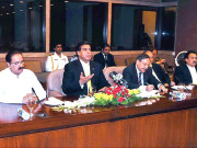 جمہوریت کیلیے حکومت کا مدت پوری کرنا ضروری ہے وزیراعظم