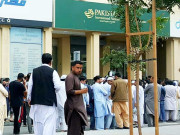سعودیہ سے واپسی کے حکم پر بحران 10 ہزار پاکستانی پی آئی اے دفاتر پہنچ گئے