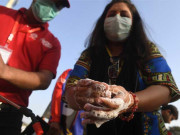 کورونا وائرس سے بچاؤ کا واحد طریقہ صرف احتیاط ہے طبی ماہرین