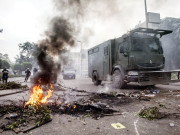 مصر مظاہروں پر پابندی کے باوجود مرسی کے حامی سڑکوں پرنکل آئے3 ہلاک معروف بلاگرعبدالفتاح گرفتار