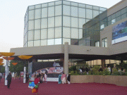 سندھ میں کورونا کے 245 مریض ایکسپو سینٹر میں 10ہزار بستر کا اسپتال بنانے کا اعلان