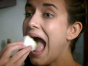 سِلم اور اسمارٹ نظر آنے کا جنون 