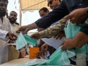 پنجاب حکومت نے فیس ماسک سینی ٹائزر کی قلت پر قابو پا لیا