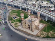 لاہور کے چوبرجی دروازہ کی آرائش وتزئین کا کام جاری