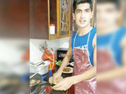 میدانوں سے دور نسیم شاہ کچن میں پکوڑے بنانے لگے