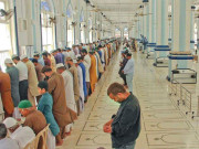 کراچی میں نماز جمعہ کے اجتماعات کرنے پر مساجد کے اماموں کیخلاف مقدمات
