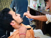 کورونا لاک ڈاؤن کے باعث حجاموں کی ہوم سروس