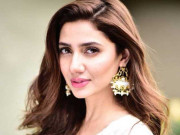 ماہرہ خان کا مداحوں کو آنگن ٹیڑھا دیکھنے کا مشورہ