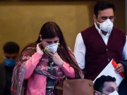 کورونا کے آگے سر کیوں جھک گئے