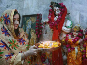 کورونا لاک ڈاؤن مختلف مذاہب کے تہوار بھی سادگی سے منائے جانے لگے