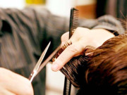 نوجوانوں کیلیے بیوٹی سروس کا کام بند صرف بال کاٹے جائیں گے