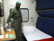 افغانستان سے آنے والے پاکستانیوں کو قرنطینہ ریلوے بوگیوں میں رکھنے کا فیصلہ