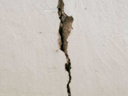 لیاقت آباد میں ایک اوررہائشی عمارت خطرناک قرار