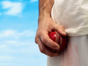 گیند کو چمکانے کے حوالے سے سخت قوانین متعارف کرانے کا امکان