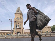 خاکروبوں کی نئی نسل کام چھوڑنے لگی نئے پیشے اپنا لیے