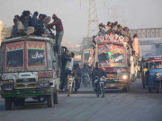 سندھ حکومت نے پبلک ٹرانسپورٹ کھولنے کی وزیر اعظم کی اپیل مسترد کردی