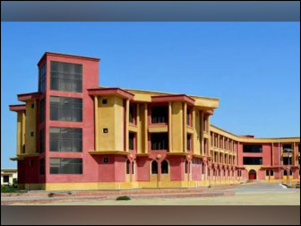 جی ڈی اے ڈسٹرکٹ کمپلیکس جسے گوادر یونیورسٹی کا عارضی کیمپس بنانے کی تجویز دی گئی تھی۔ (فوٹو: انٹرنیٹ)