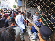 کراچی کے تاجروں نے 10 لاکھ جرمانے کی سزا کو بلیک میلنگ قرار دے دیا