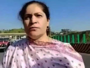 کرنل کی بیوی کی پولیس اہلکار سے بدتمیزی نے سوشل میڈیا پر ہنگامہ مچادیا