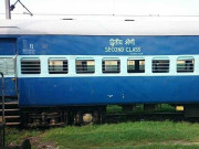 واہگہ بارڈر پر کھڑی بھارتی ریلوے کی 10 بوگیاں 9 ماہ سے واپسی کی منتظر