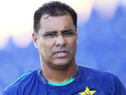 گیند کو ڈس انفیکٹ کرنے سے بلےبازوں کو فائدہ اور بولرز کو نقصان ہوگا وقار یونس