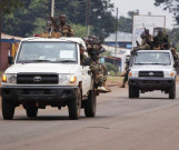 وسطی جمہوریہ افریقہ بینگوئی میں مسلم عیسائی فسادات 120 سے زائد ہلاک فرانسیسی فوج نے آپریشن شروع کردیا