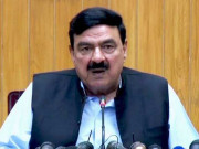 وزیر ریلوے شیخ رشید کے پھپھڑے کورونا سے 10 فیصد متا ثر