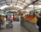 300 بچت بازاروں پر پابندی سے لاکھوں افراد بیروزگار