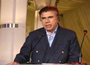 معروف ٹی وی اینکر اور کمپیئر طارق عزیز کو سپرد خاک کردیا گیا