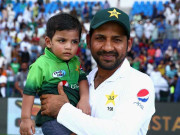 سرفراز احمد کی اپنے بیٹے عبداللہ کیساتھ دلچسپ وڈیو سوشل میڈیا پر وائرل