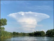 عجیب و غریب بادل کی تصویر سے ایٹمی دھماکے کی افواہ پھیل گئی