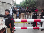 پاکستان اسٹاک ایکسچینج پر حملے میں 4 افراد جاں بحق تمام دہشتگرد ہلاک