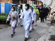 پشاور میں ضابطہ اخلاق کی خلاف ورزی پر اندرون شہر خواتین کا بازار سیل