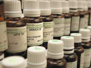 سیلف میڈیکیشن  مفید یا نقصان دہ