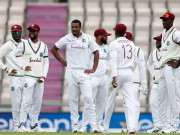 سخت جان کیریبیئنز نے انگلینڈ کو مشکل میں ڈال دیا