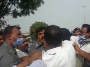 لاہورائیرپورٹ پراے ایس ایف اورسول ایوی ایشن کے اہلکارکے درمیان ہاتھا پائی