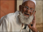 ریٹائرمنٹ کی عمر پچپن سال کر ہی دیجیے