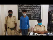بدبخت بیٹے نے دوست سے بات کرنے سے ٹوکنے پر ماں کو گولی مار دی