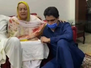 بوڑھی ماں نے تشدد کرنے والے بیٹے اور بہو کومعاف کردیا