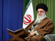 امریکی پابندیوں اور دباؤ کا ڈٹ کر مقابلہ کریں گے خامنہ ای