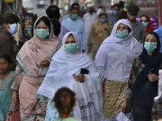 لاک ڈاؤن میں مزید نرمی تفریحی مقامات کھل گئے پبلک ٹرانسپورٹ بھی بحال