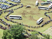 پریٹوریا نیلسن منڈیلا کے آخری دیدار کیلیے ہزاروں لوگ امڈ آئے