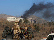 افغان فوجی کمانڈوز کی عمارت پر خودکش حملے میں 4 ہلاک 43 زخمی