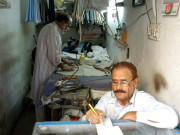 جدید دور کے تقاضے دھوبی گھاٹ کی جگہ واشنگ اور ڈرائی مشین نے لے لی 