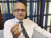 چیف جسٹس پرتنقید کرنے والے بھارتی وکیل کو ایک روپیہ جرمانے کی سزا