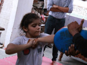 پاکستانی بچی نے  کم عمر ترین مارشل آرٹ کھلاڑی کا عالمی اعزاز حاصل کرلیا